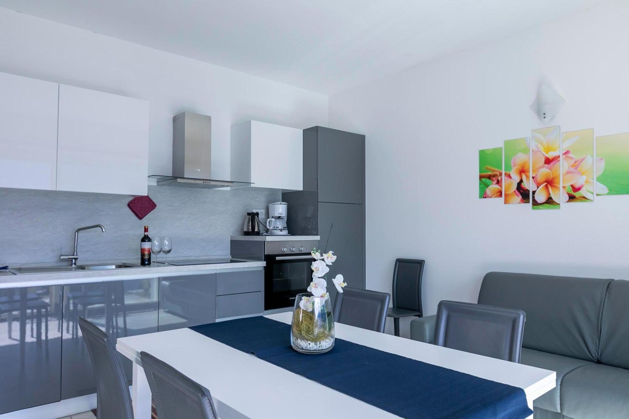 La Collinetta Apartments Веркана Экстерьер фото