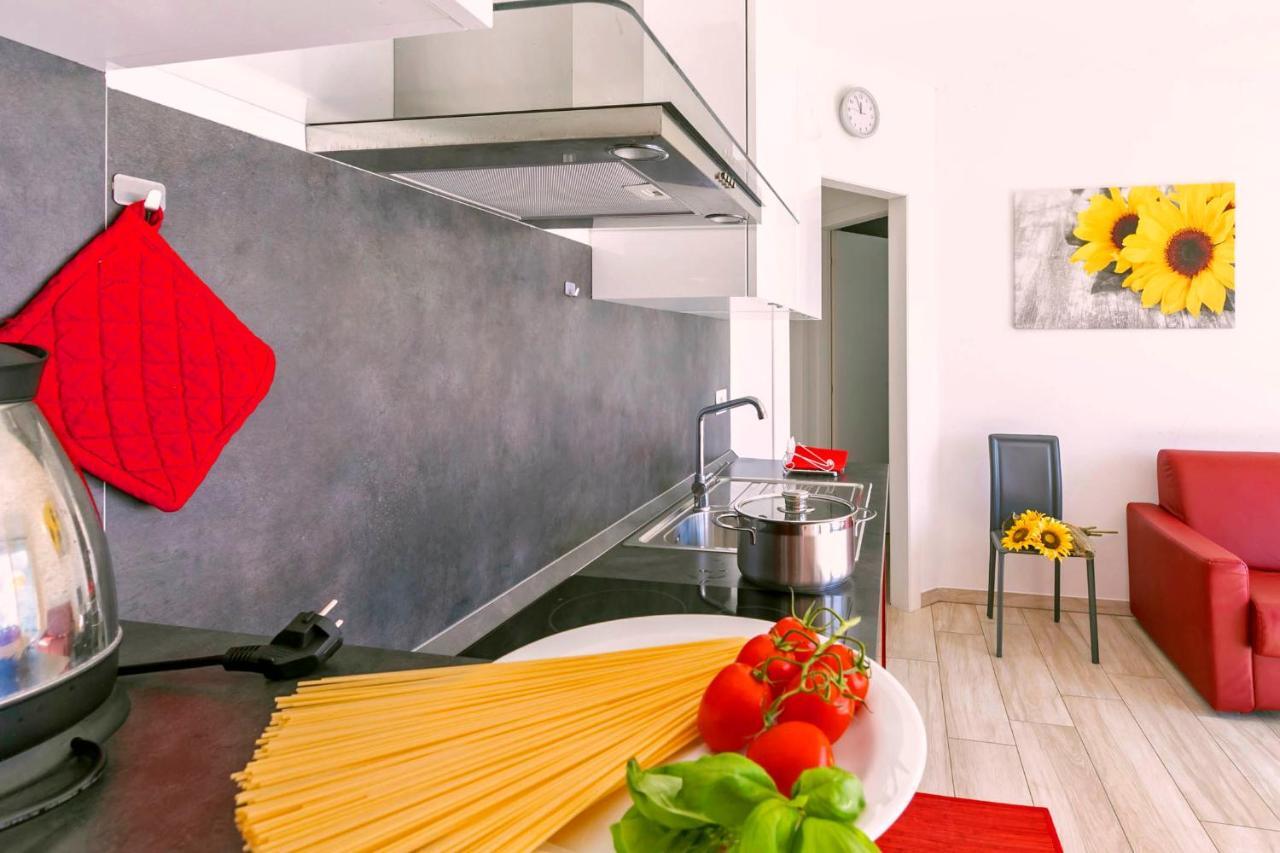 La Collinetta Apartments Веркана Экстерьер фото